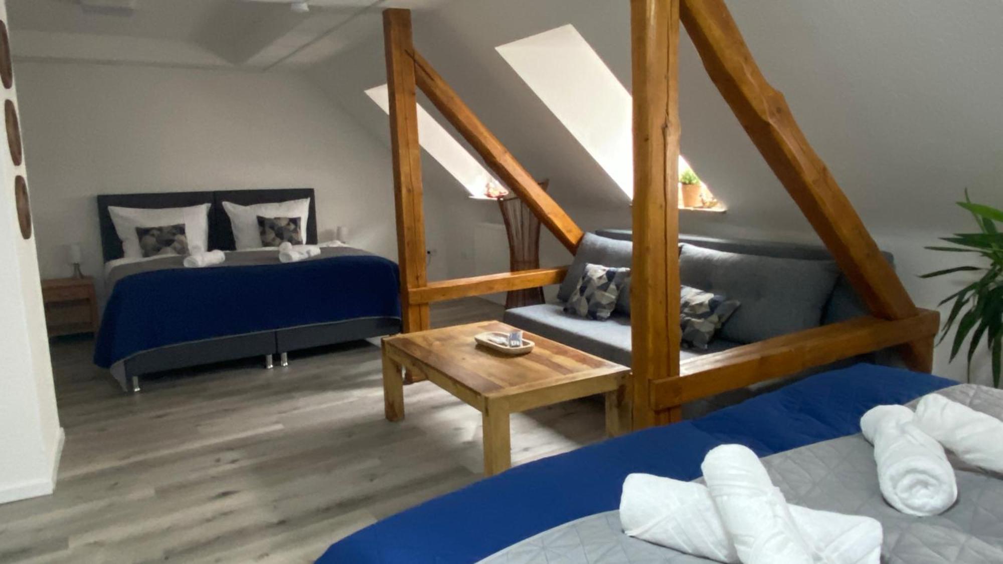 Nowa 1 Apartment *