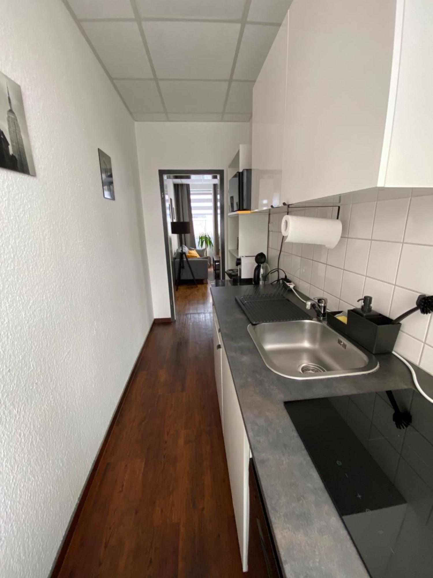 Nowa 1 Apartment *